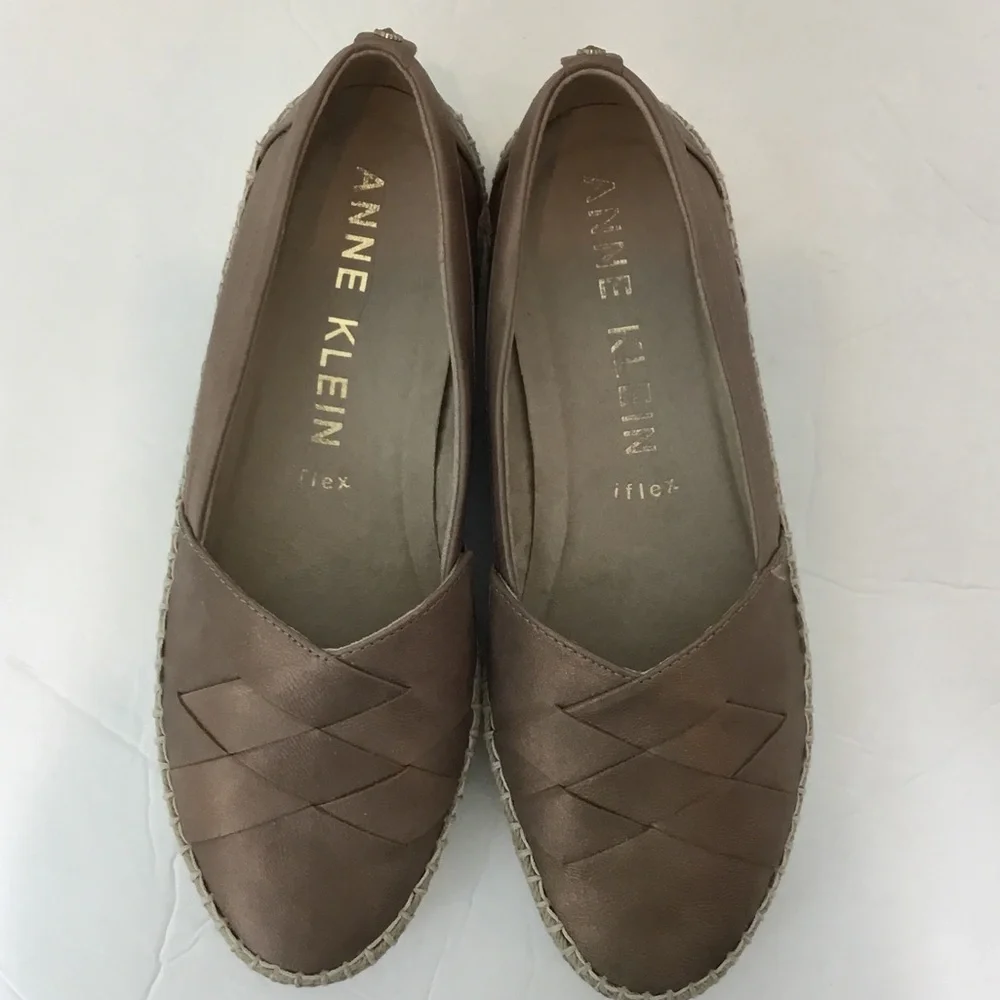 Anne Klein Metallic Bronze  Woven Espadrille Slip-Ons size 8